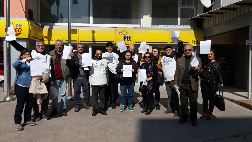 Veliler, devlet okullarına ödenek istediler