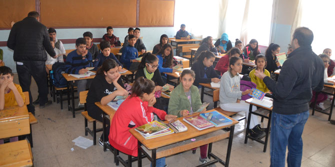 Şanlıurfa ipekyol gençlik merkezi okul tanıtımlarına devam ediyor.