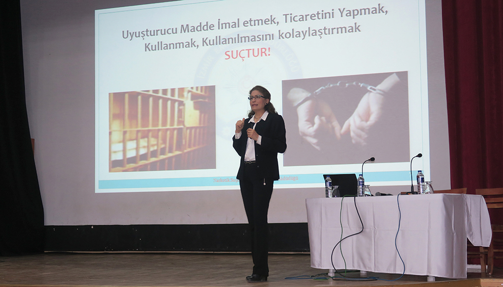 Foça'da "Madde Bağımlılığına HAYIR!" denildi
