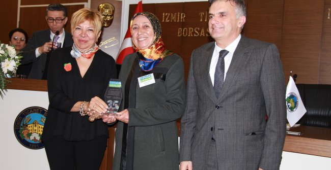 ‘Toprağın Kadınları’ ödüllerini aldı