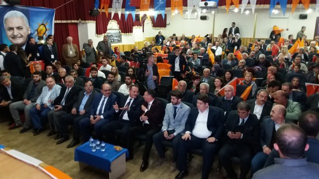 Ak Parti Foça 6. Olağan Kongresinde İrfan Çalışkan Başkan Seçildi,