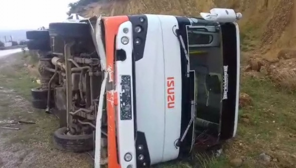 Son dakika! Öğrenci servisi devrildi...