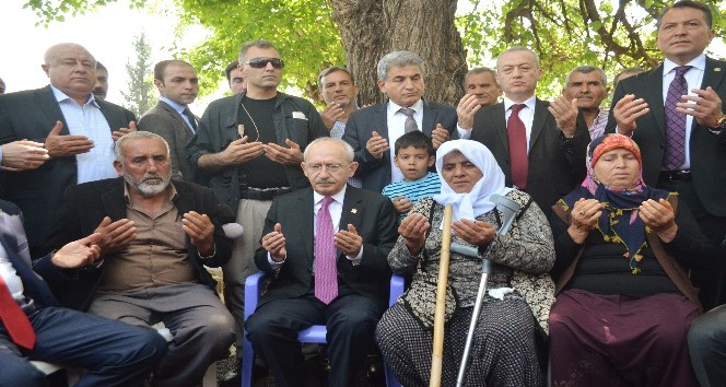 Kılıçdaroğlu şehit ailelerini ziyaret etti