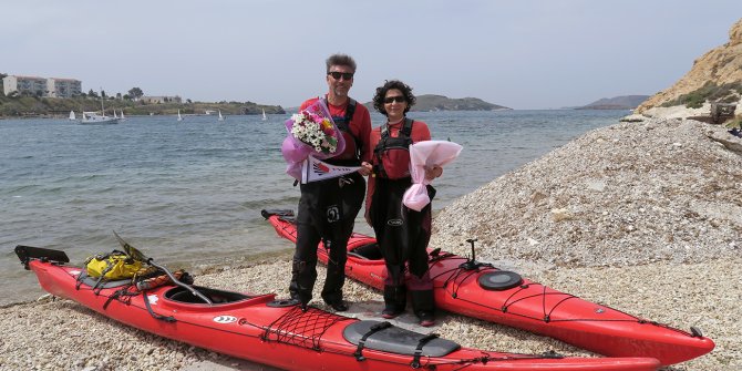 FOÇA'DA BARIŞ İÇİN KANO YOLCULUĞU