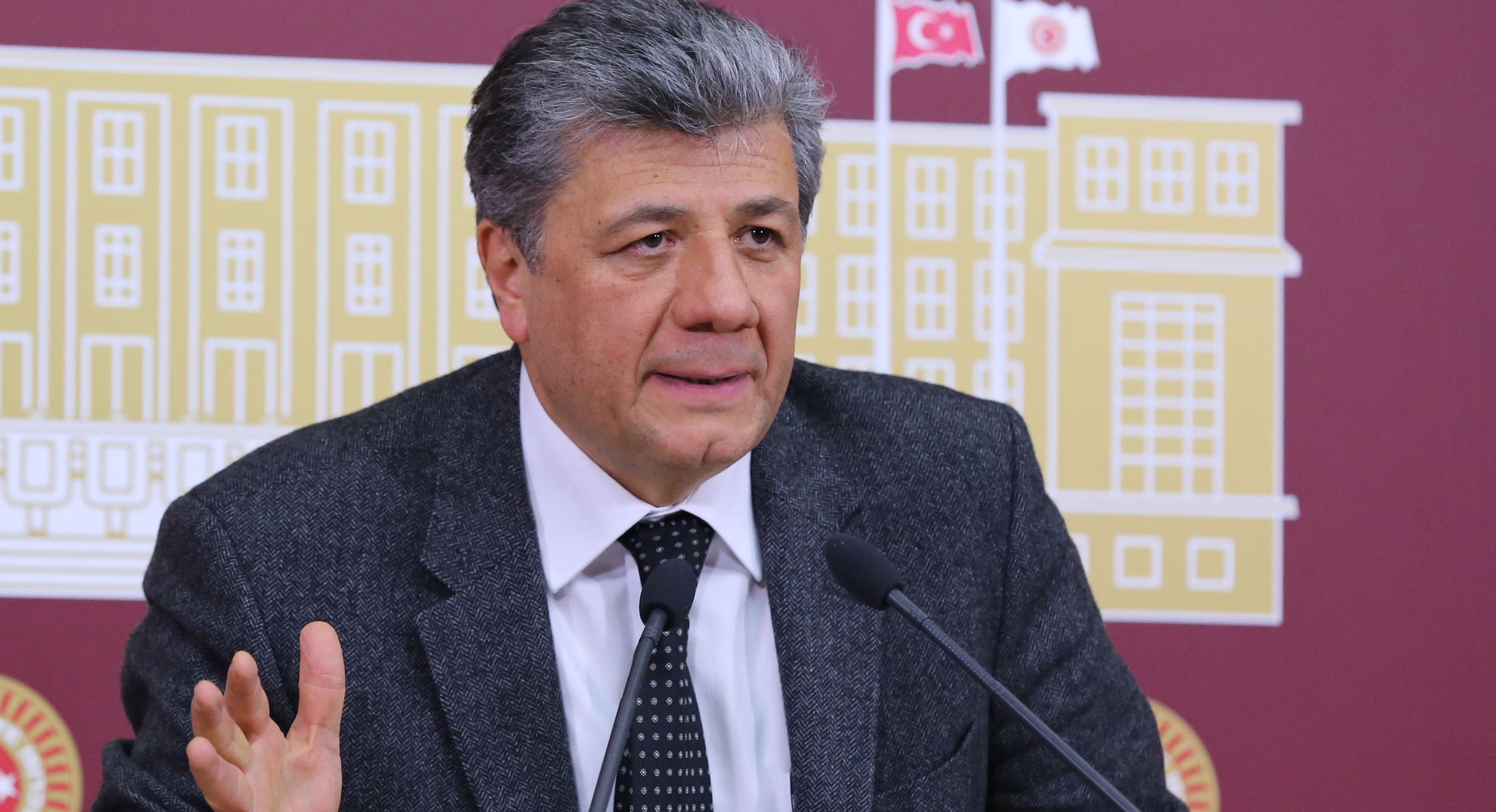 Balbay'dan YSK'ya diploma çağrısı