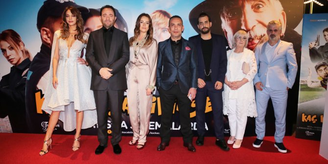 ÖNDER AÇIKBAŞ GALAYA GİDERKEN YOLDA KALDI