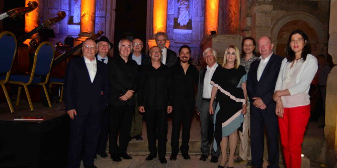 EFA  YÖNETİM KURULU ÜYELERİNİN GÖNLÜ İZMİR’DE KALDI