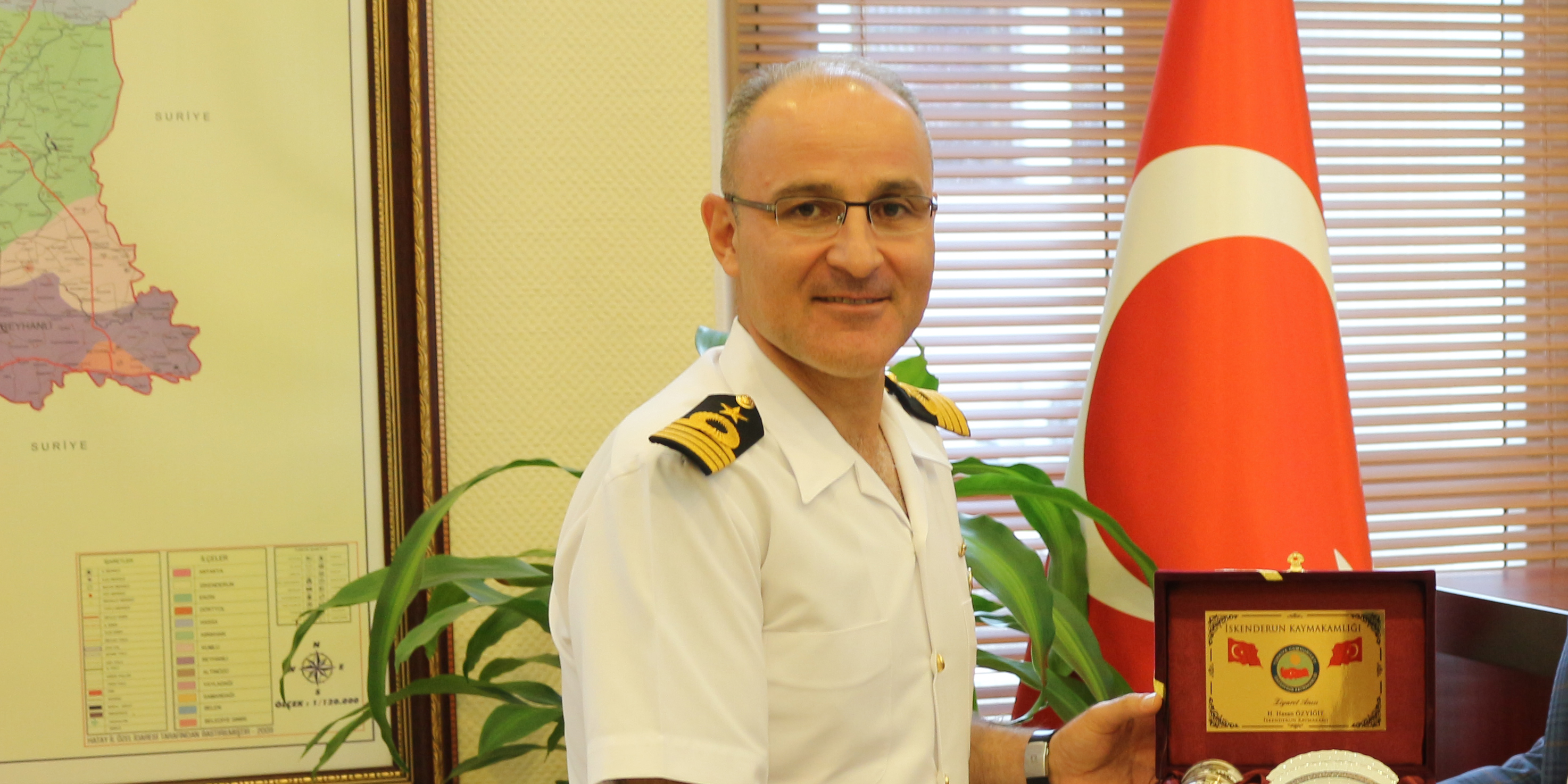 Foça Amfibi Deniz Piyade Tugay Komutanı Gürsel Çaypınar oldu