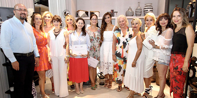 İzmir'de İyilik Pazarı’nda destekler iyiliğe dönüştü