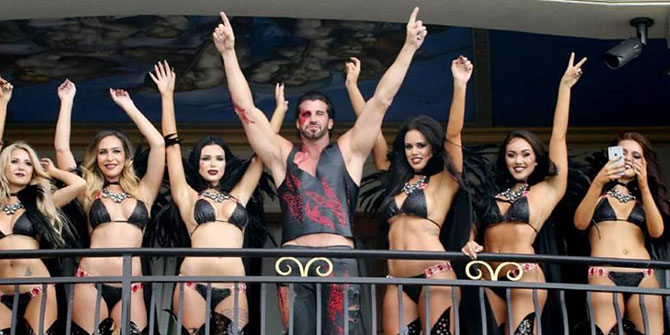 Şoke eden açıklama: "Başka kadınlarla olmamı karım istiyor"