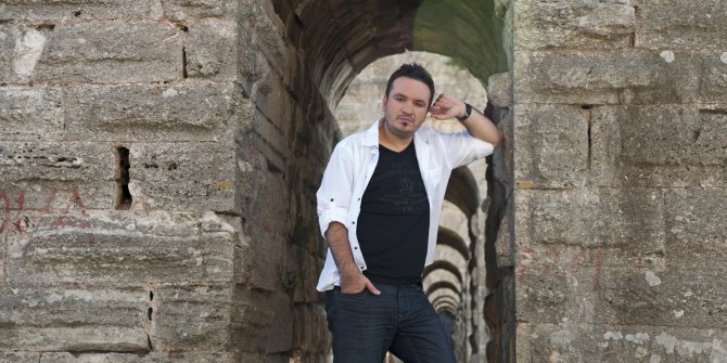 RUMELİ VE BALKAN MÜZİĞİNİN STARI BELLİ