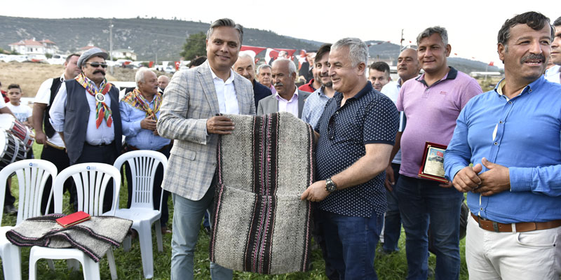 ‘Benliğimizdeki Yörük çadırlarını asla kaldırmayalım’