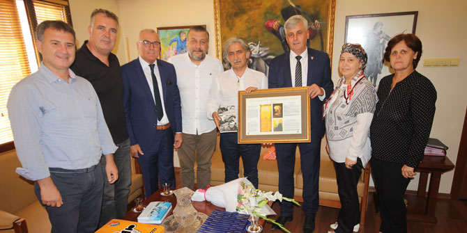 İzmir Bosna Sancak Derneği'nden Kaymakam Genel'e ziyaret