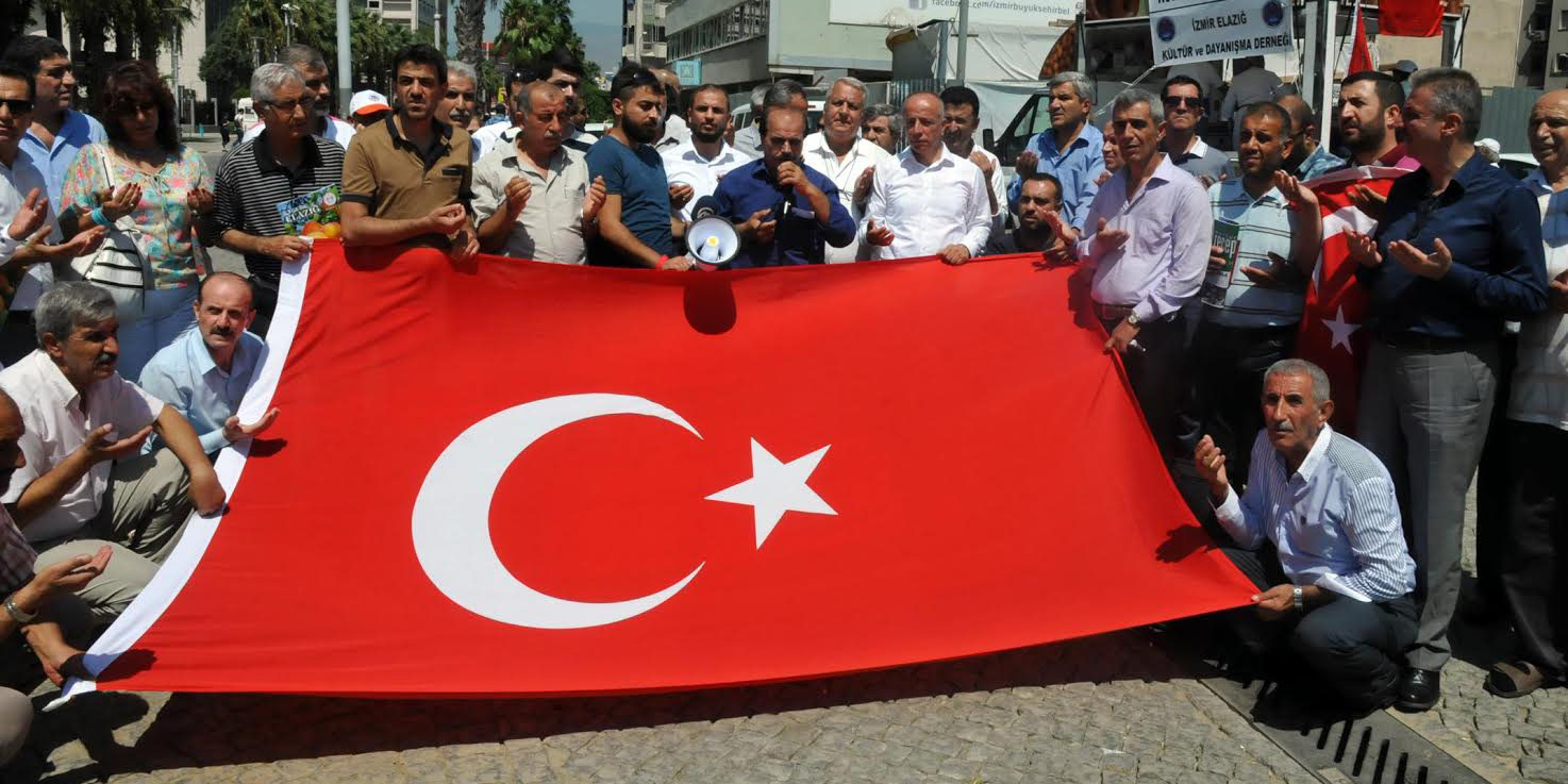 İZMİR’DEKİ ELAZIĞLILARDAN TERÖRE LANET