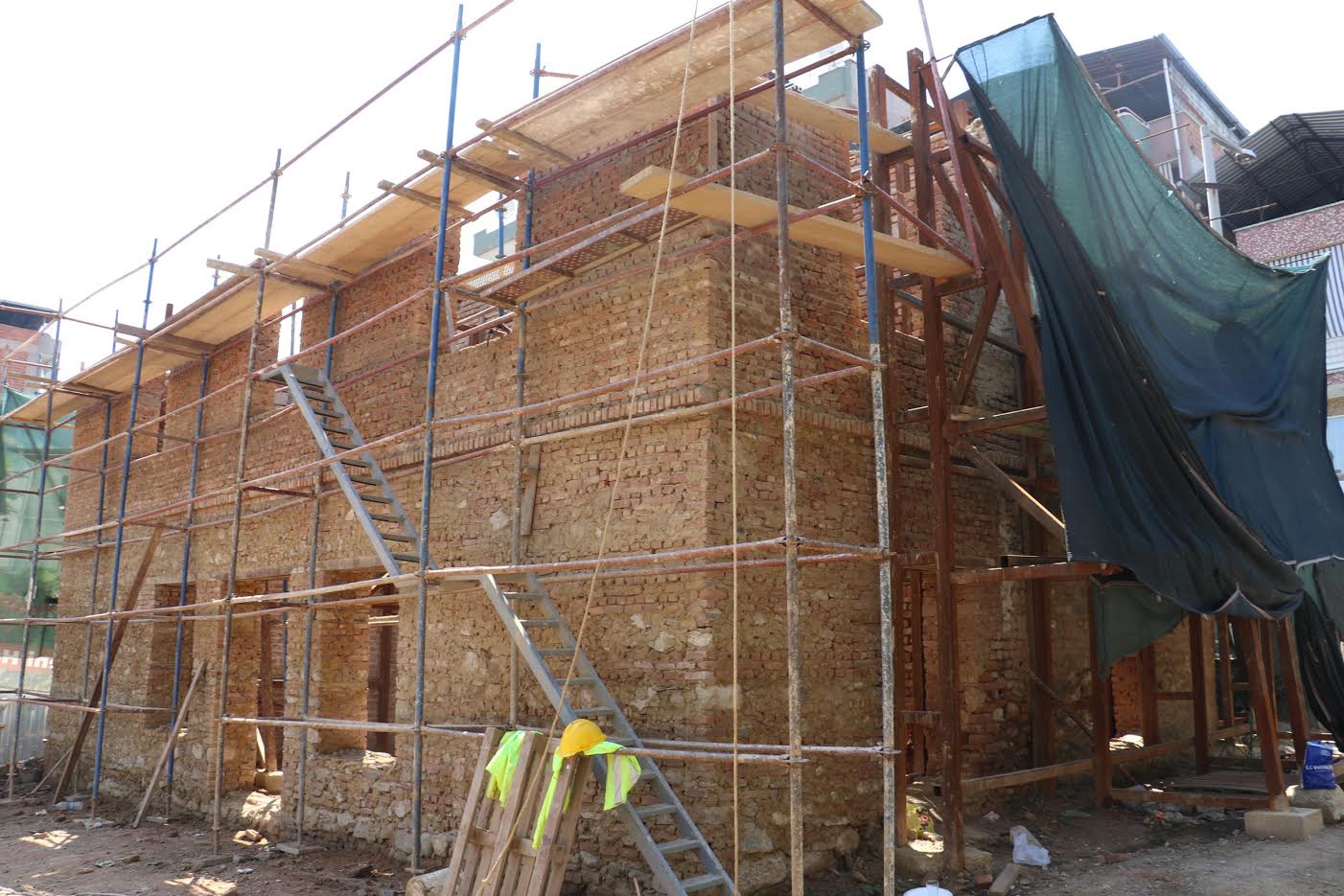 Manisa Tarihine Sahip Çıkıyor