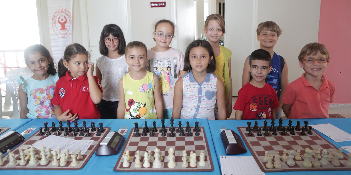 Bornova’da satranç heyecanı