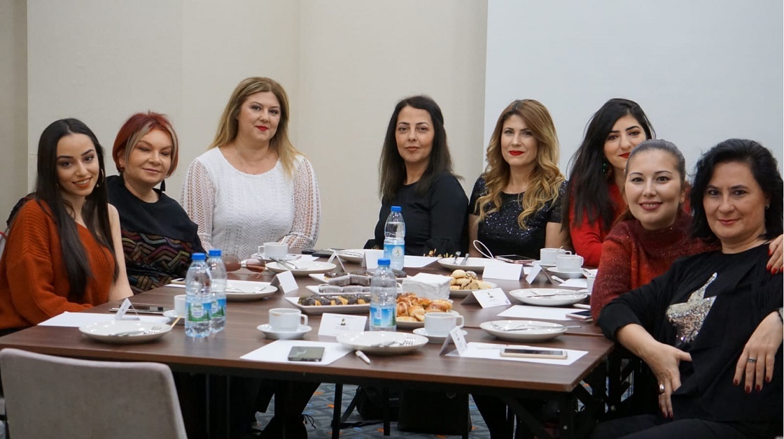 Hediyeleşmeyi Gelenekselleştirdiler!