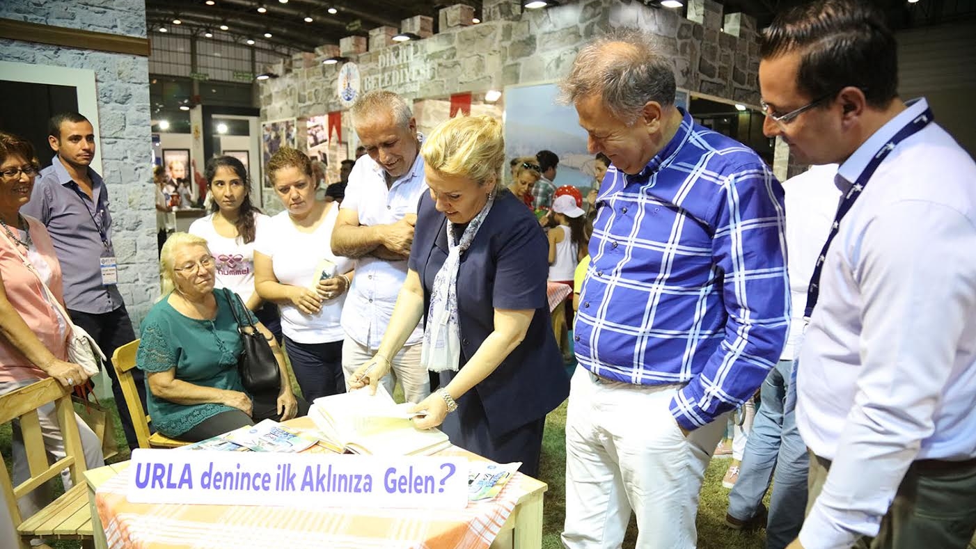 Başkan Uyar'dan fuar çıkartması