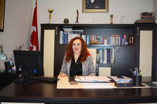 ++prof-dr-dilek-takimci-(1).jpg