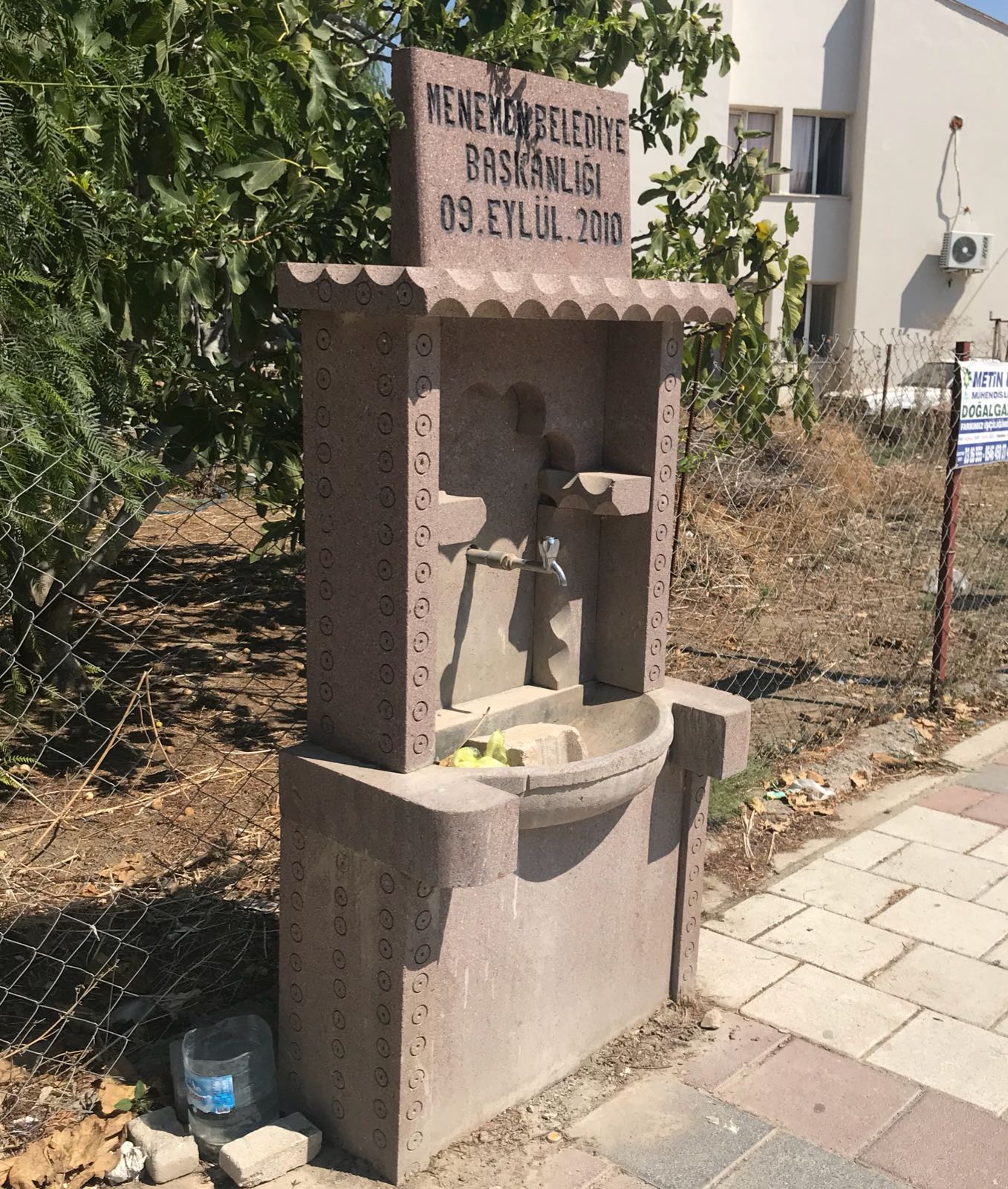 Menemen Belediyesi'nin "susuz çeşmesi