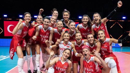 a-milli-kadin-voleybol-takimi-1610863.jpg