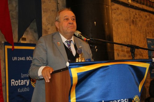 izmirde-rotary-60-yasinda-foto-1-nedim-atilla.jpg