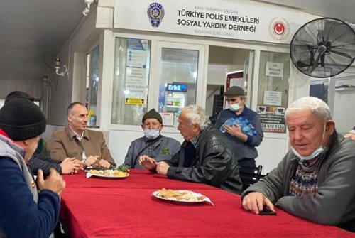 emekli-polisler-ziyaret-1.jpg