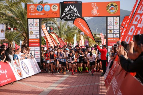 merrell-alanya-ultra-trail-starti-2.jpg