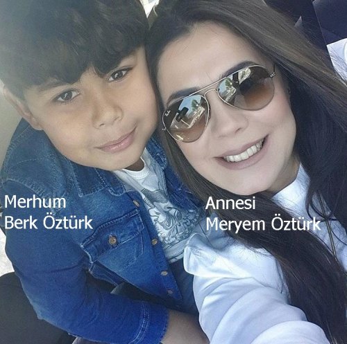 berk-ve-annesi.jpg