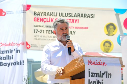barisin-sesi-bayraklidan-yukseldi-2.jpg