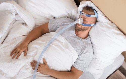 uyku-apnesi-ameliyatla-gecer-mi.png