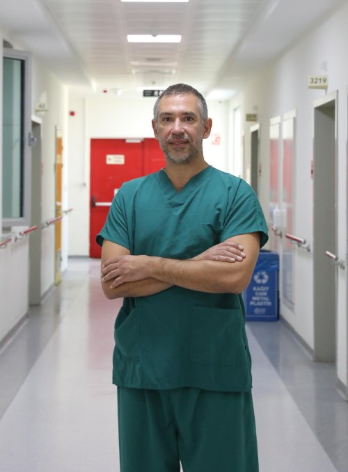 3-doc-dr-volkan-karacam.jpg