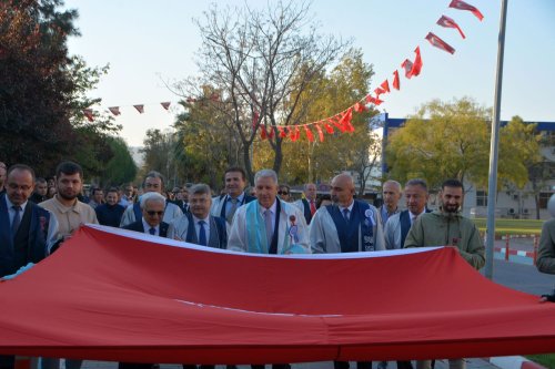ege-universitesinde-cumhuriyet-bayrami-gurur-ve-coskuyla-kutlandi-1.jpg