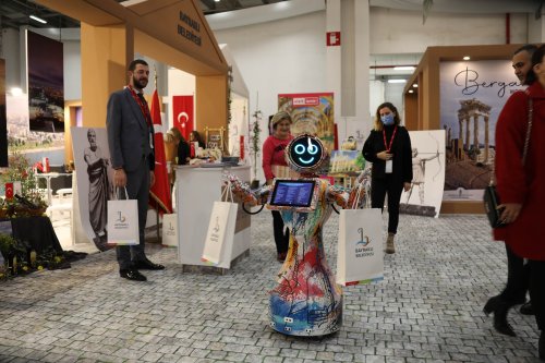 bayrakli-belediyesi-uluslararasi-turizm-ve-ticaret-fuarinda-3.jpg