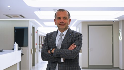 prof-dr-burak-turna-1.jpg