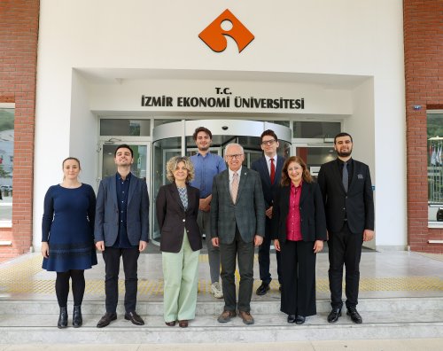 viyanadan-izmire-donen-ieulu-ekip-rektor-prof-dr-murat-askari-da-ziyaret-ederek-deneyimlerini-paylasti.jpg