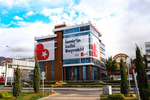 hedef-guclu-kadin-guclu-bayrakli-1.jpg