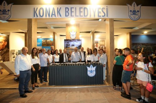 konak-belediyesinin-fuar-standi-yogun-ilgi-goruyor-1.jpeg