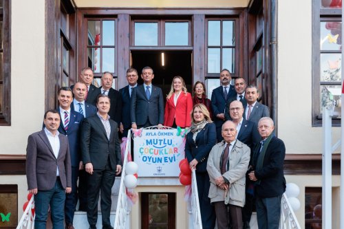 ayla-okmen-mutlu-cocuklar-oyun-evi-acilisini-chp-lideri-ozel-gerceklestirdi-3.jpeg