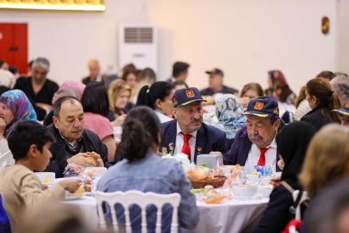 bucada-sehit-aileleri-gaziler-ve-yakinlari-icin-iftar-duzenlendi-4.jpg