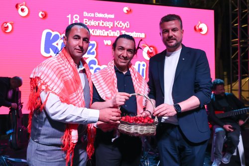 buca-kiraz-festivali-muhtar-oguz-baskan.jpg