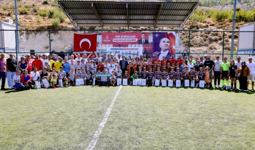 ferdi-zeyrek-u-12-cup-futbol-turnuvasi-basliyor-4.jpeg