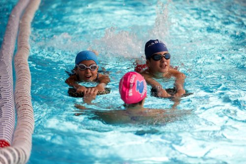 sporiumda-yuzme-dersleri-basladi-04.jpeg