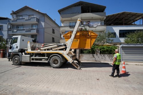gaziemir-belediyesinden-moloz-atiklarina-cevreci-cozum-7.jpg