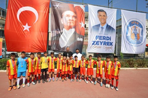 ferdi-zeyrek-efes-selcuk-futbol-musabakalari-1.jpeg