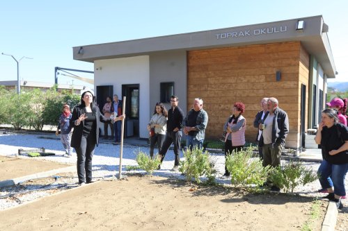izbb-toprak-analizi-egitimi-4.jpeg