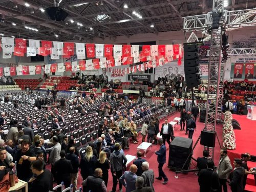 chp-izmirde-kongre-gunu-2.webp