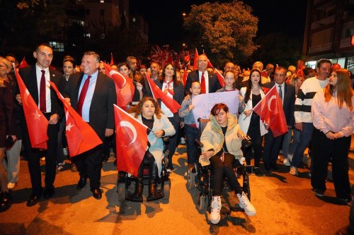 gaziemir-cumhuriyetin-102-yilinda-tek-yurek-oldu-4.jpg