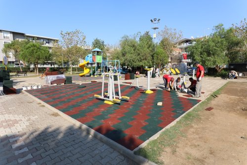 mubadele-parki-kaucuk-yenileme-calisma-6.jpg