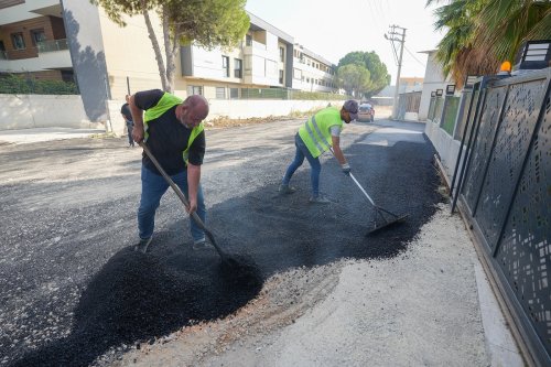 gaziemirde-asfalt-seferberligi-iki-ayda-4-bin-472-metrekare-alan-asfaltlandi-8.jpg